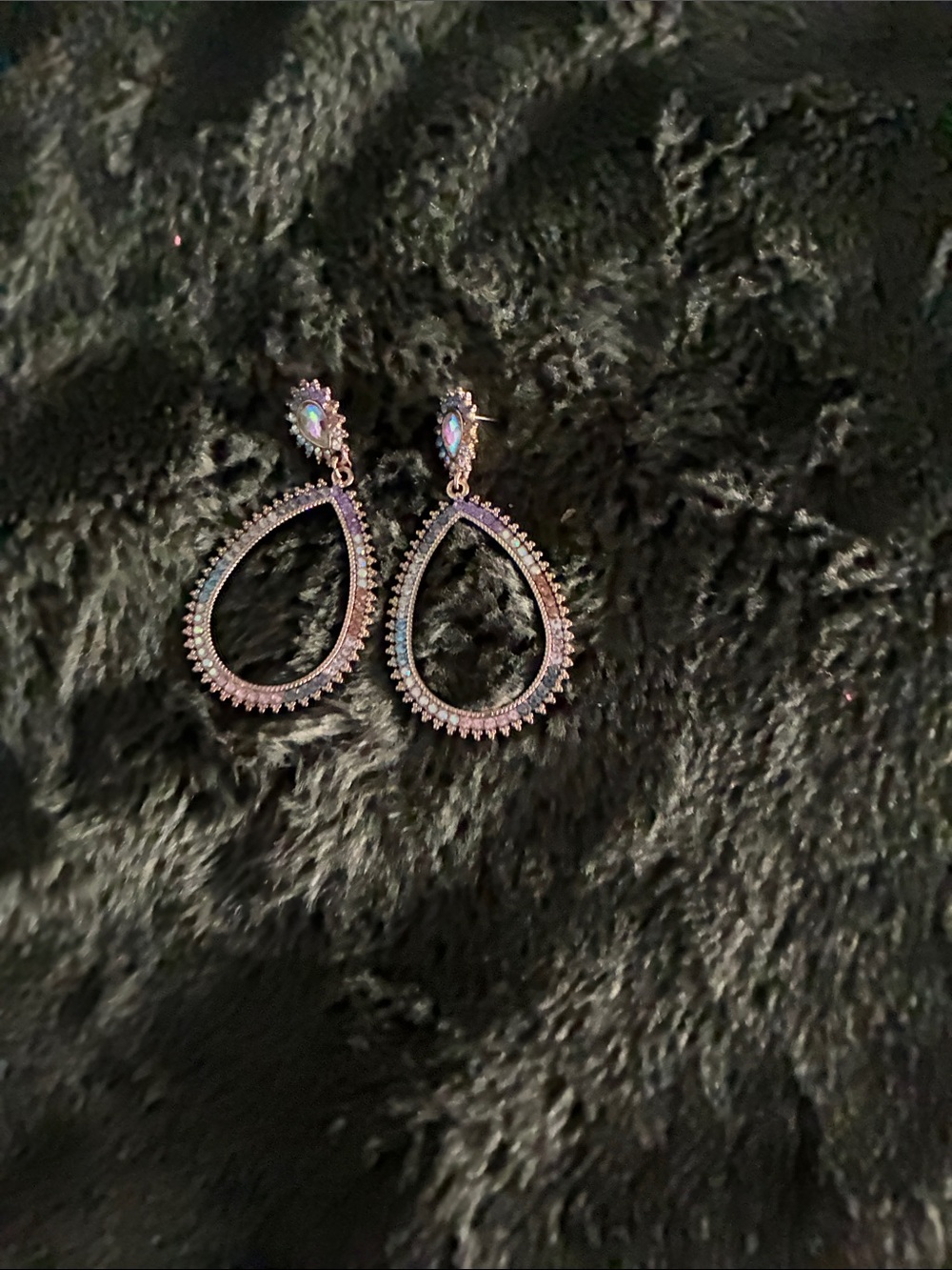 Delicate Teardrop Dangle Earrings in Iridescent Pink